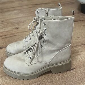 AEO microfiber faux suede lug sole Moto boots, NWOT, size 8
